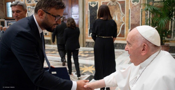 Conflavoro a fianco di Anmil durante l’incontro con il Papa in Vaticano