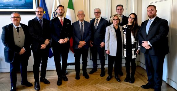 Sanità, Conflavoro e Confintesa siglano primo storico CCNL per la ricerca clinica